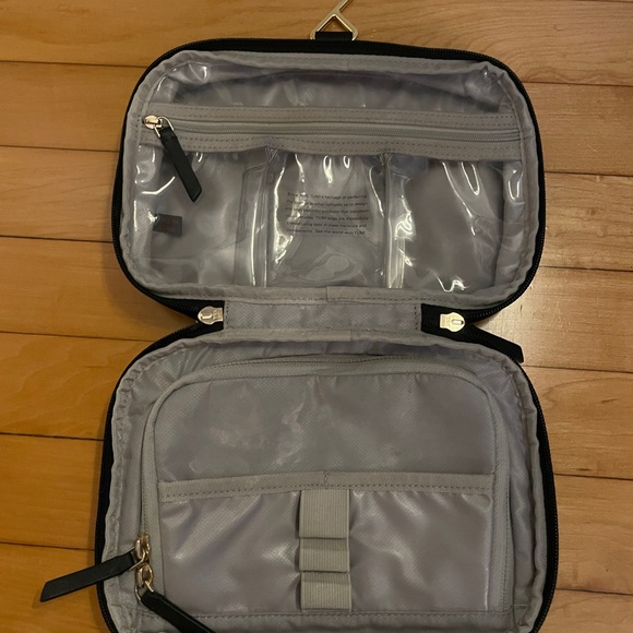 TUMI Cosmetic Travel Kit - Picture 3 of 7